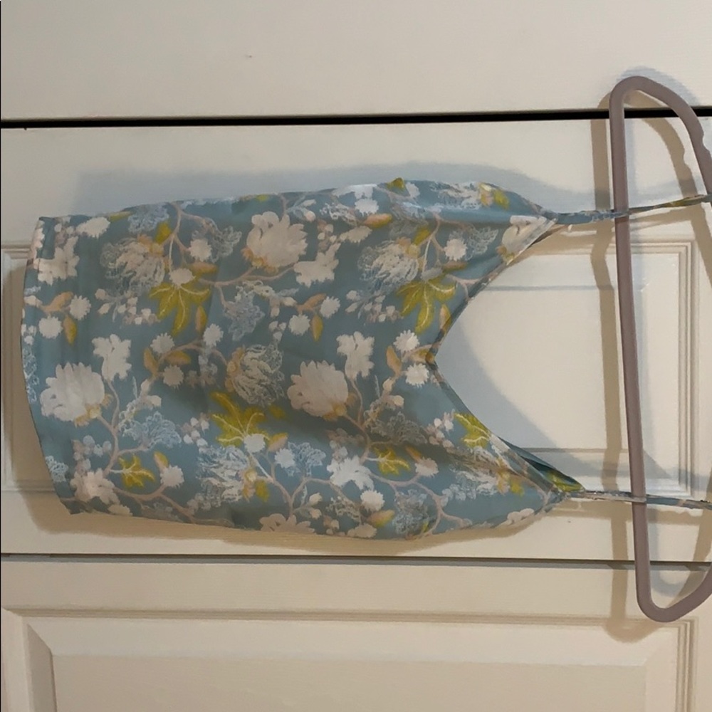 Urban outfitters adorable top